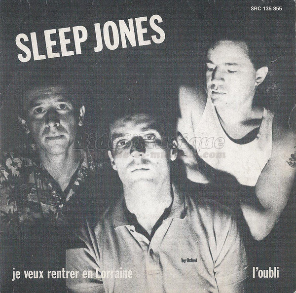 Sleep Jones - coin des guit'hard, Le