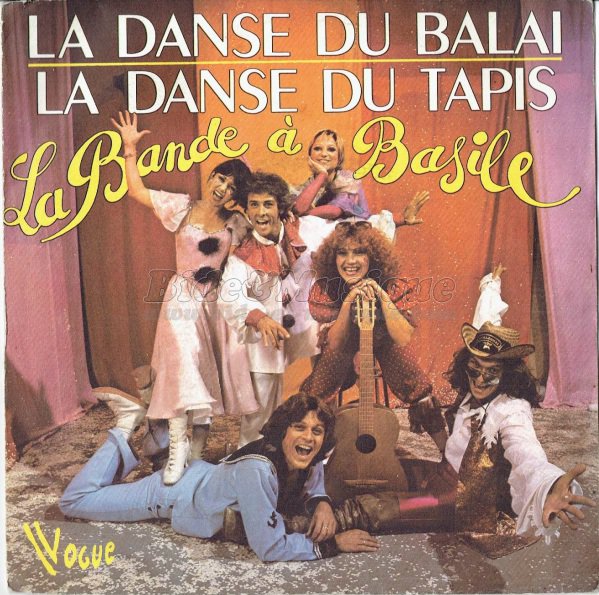 La bande  Basile - La danse du balai