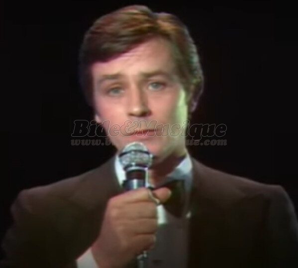 Alain Delon - Acteurs chanteurs, Les