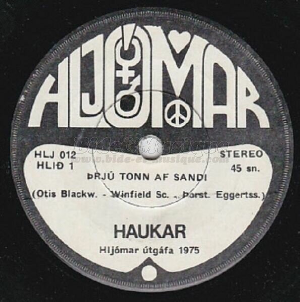 Haukar - �rj� tonn af sandi