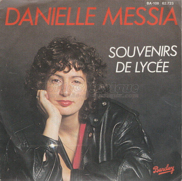 Danielle Messia - Souvenirs de lyc%E9e