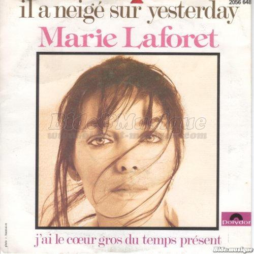 Marie Laforêt - Il a neigé sur Yesterday