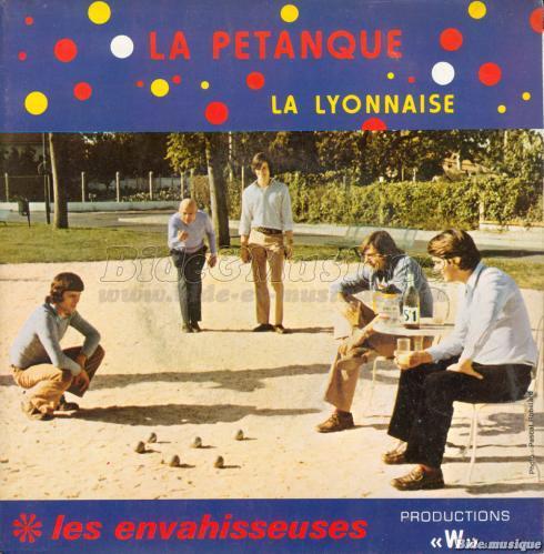 Les Envahisseuses - La ptanque