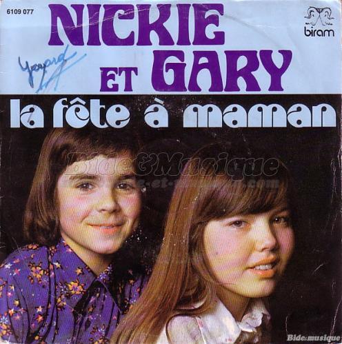 Nickie et Gary - La fte  Maman
