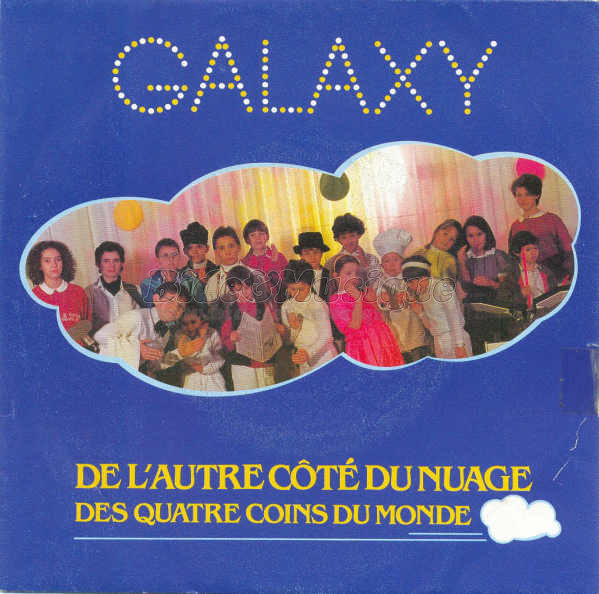 Galaxy %28Enfance Modern%27 Groupe%29 - De l%27autre c%F4t%E9 du nuage